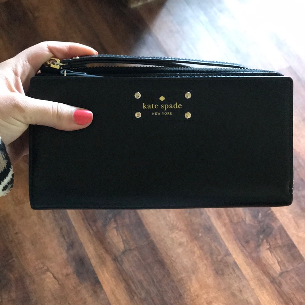 Kate Spade black wristlet